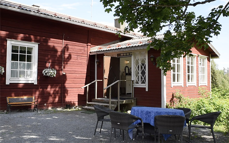 Pakaritupa on yksi Inkalan Kartanon majoitus- ja kokoustiloista.